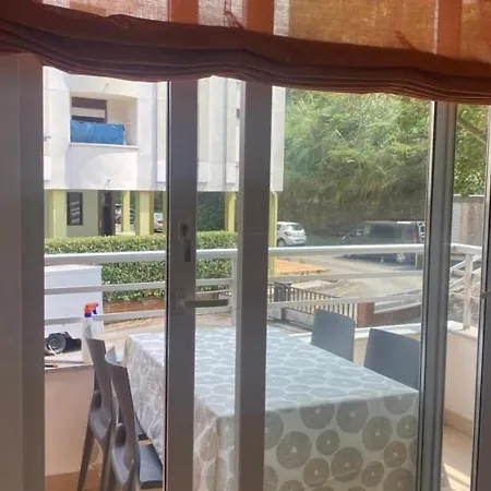 Appartement 2 Minutos De La Playa Con Piscina Y Garaje Suances