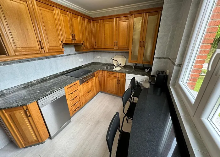 Apartment 2 Minutos De La Playa Con Piscina Y Garaje