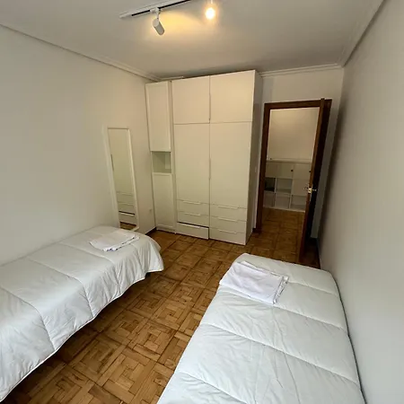 2 Minutos De La Playa Con Piscina Y Garaje * Suances