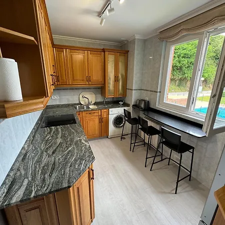 2 Minutos De La Playa Con Piscina Y Garaje