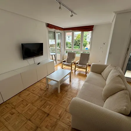 2 Minutos De La Playa Con Piscina Y Garaje * Suances