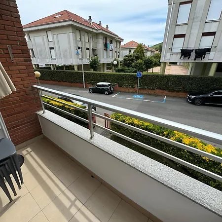 Apartamento 2 Minutos De La Playa Con Piscina Y Garaje Suances