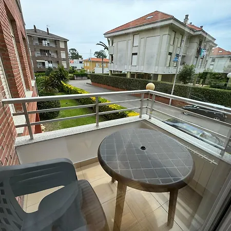 2 Minutos De La Playa Con Piscina Y Garaje Apartamento