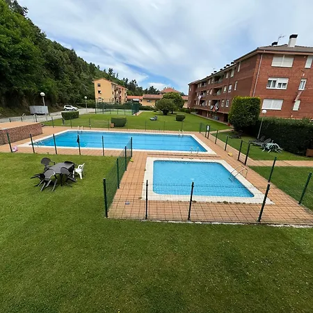 2 Minutos De La Playa Con Piscina Y Garaje Apartamento